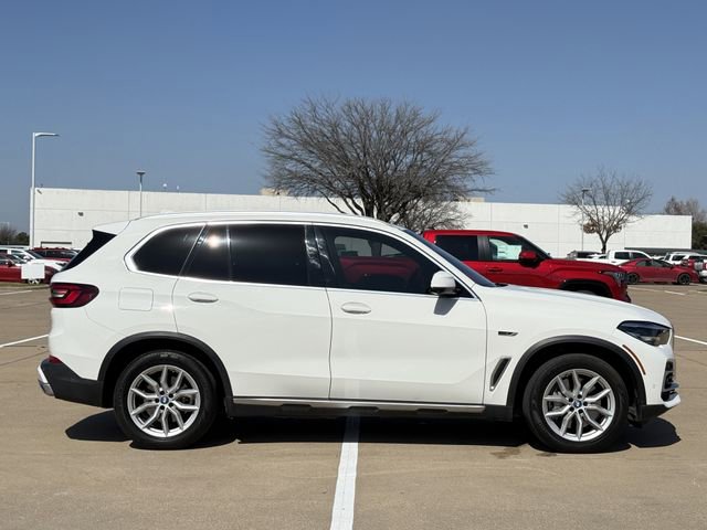 Used 2022 BMW X5 xDrive45e w/ Luxury Seating Package image 3