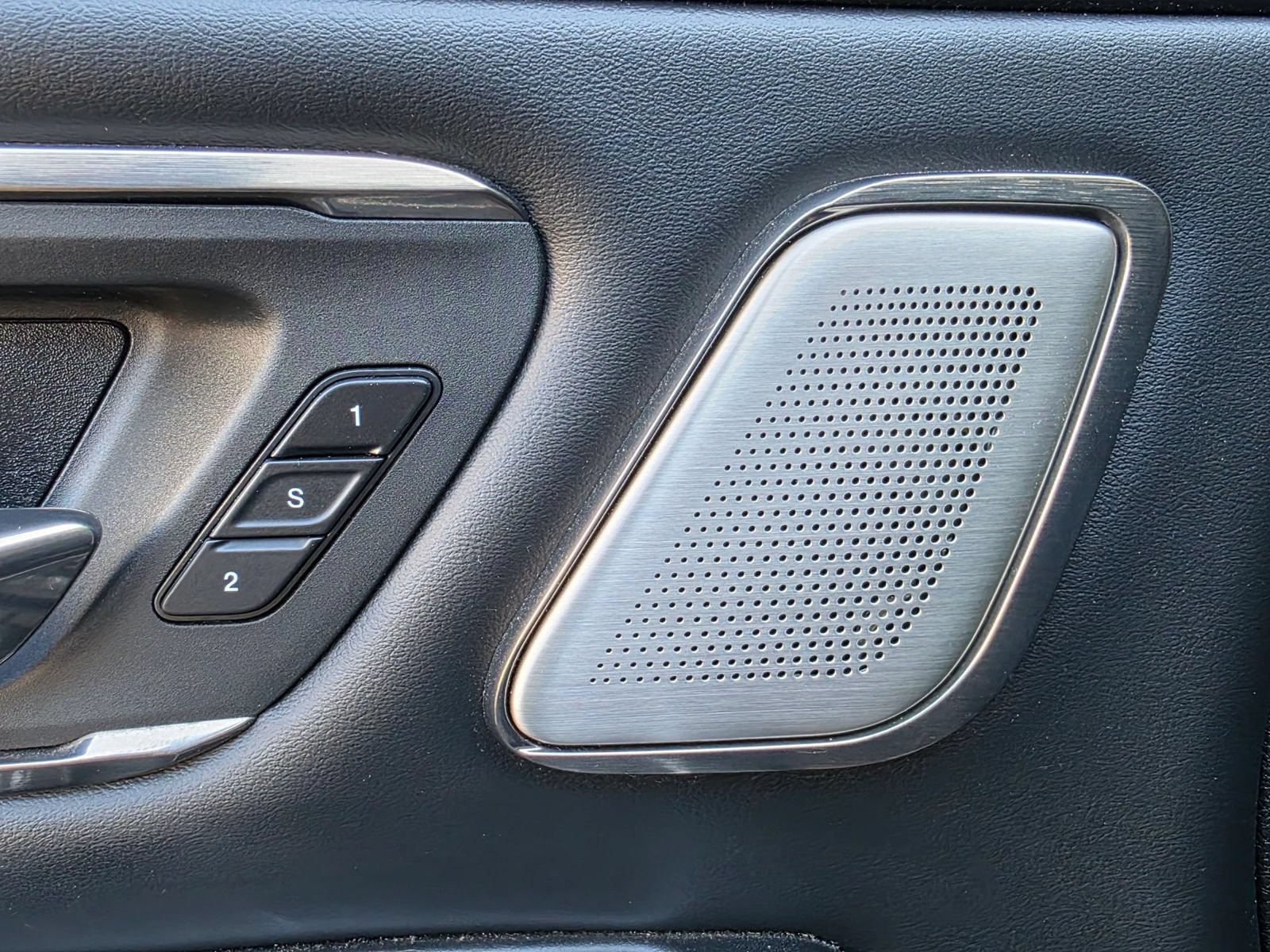 Used 2020 RAM 1500 Limited AWD/4WD image 22