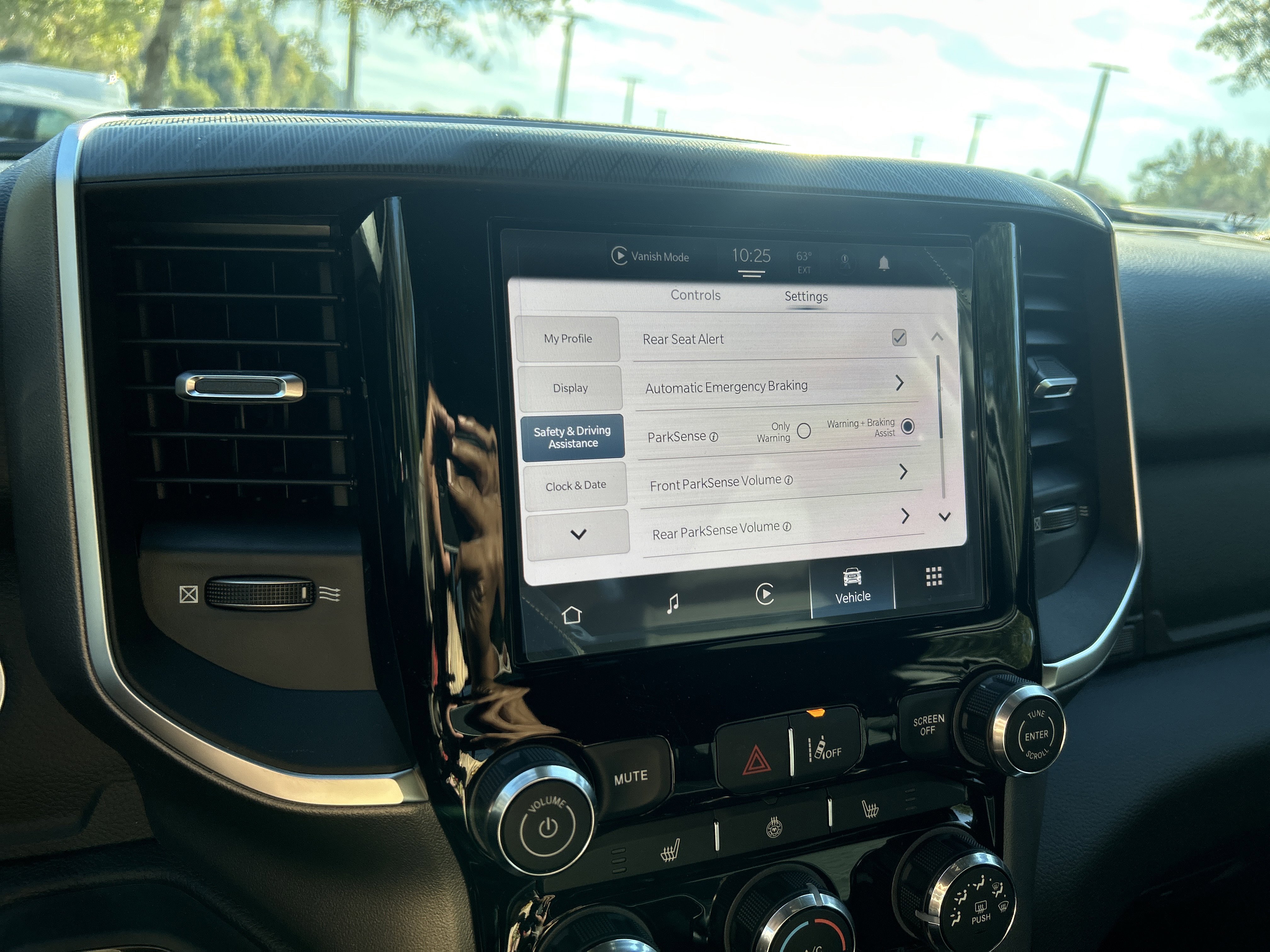 New 2026 RAM 1500 Big Horn w/ Night Edition image 47