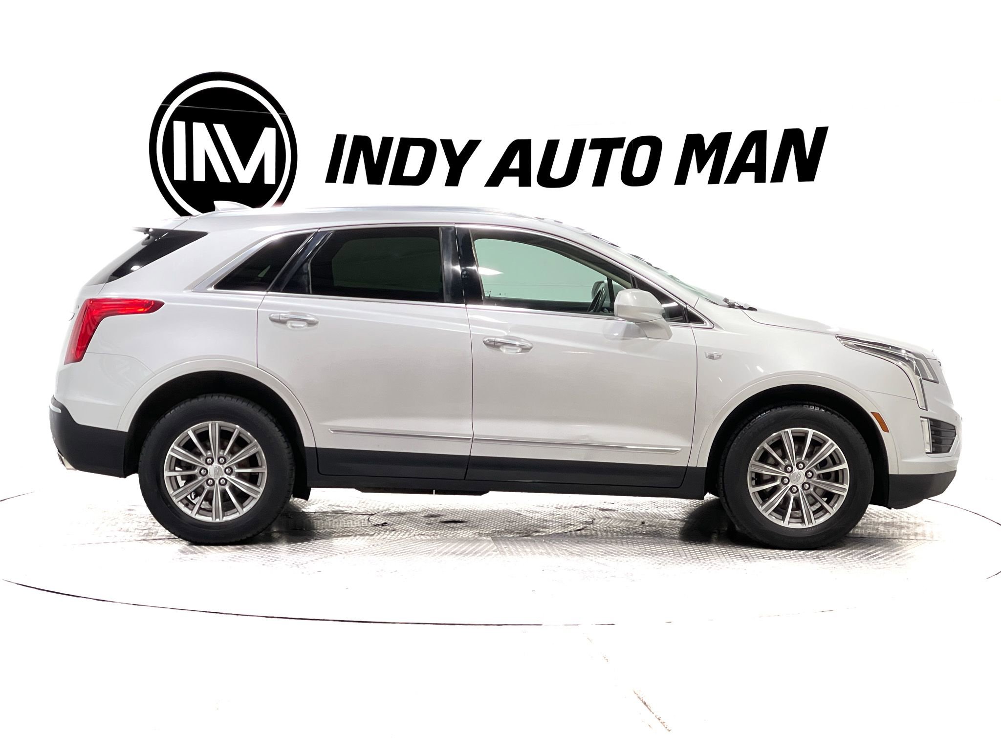 Used 2017 Cadillac XT5 Luxury image 3