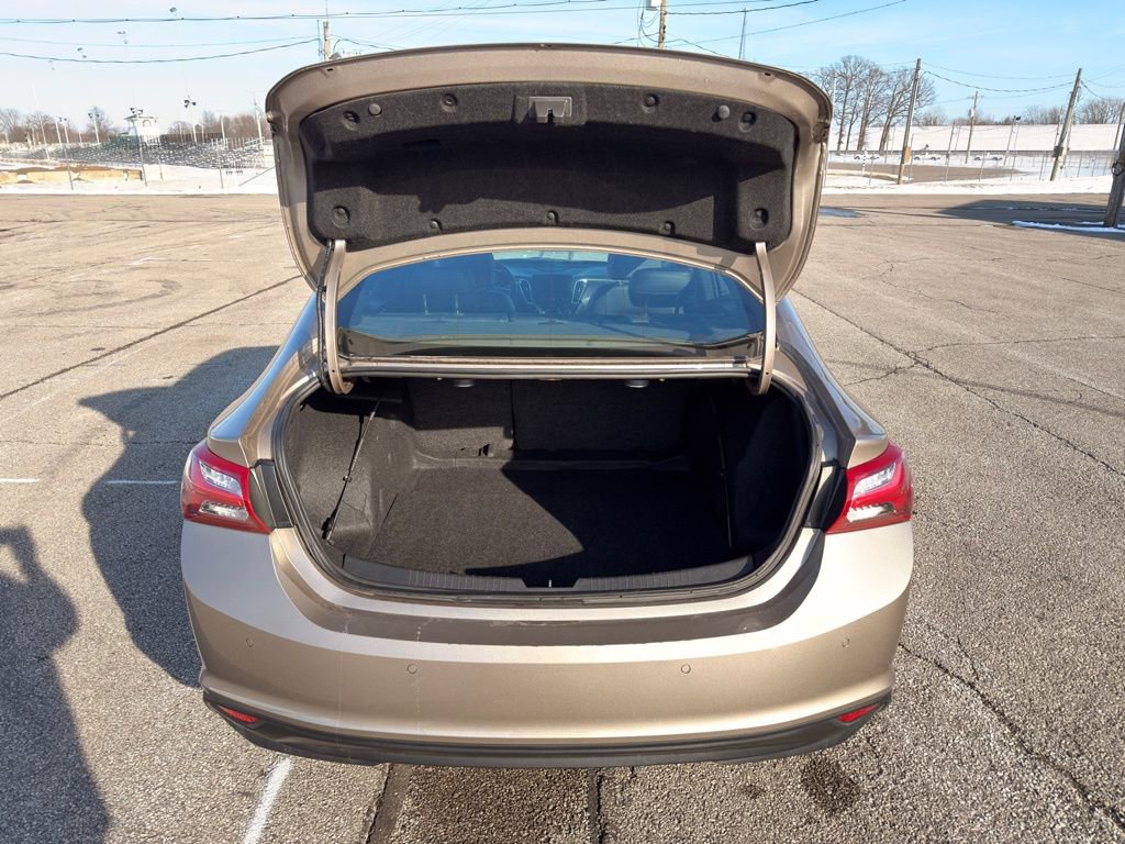 Used 2024 Chevrolet Malibu LT image 50