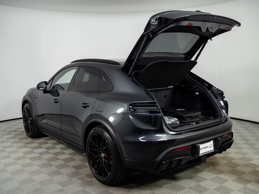 New 2026 Porsche Macan GTS Electric AWD/4WD image 33