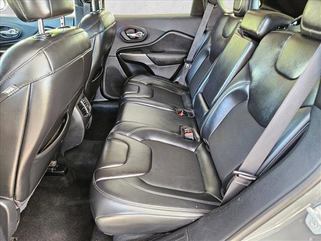 Used 2019 Jeep Cherokee Latitude Plus image 17