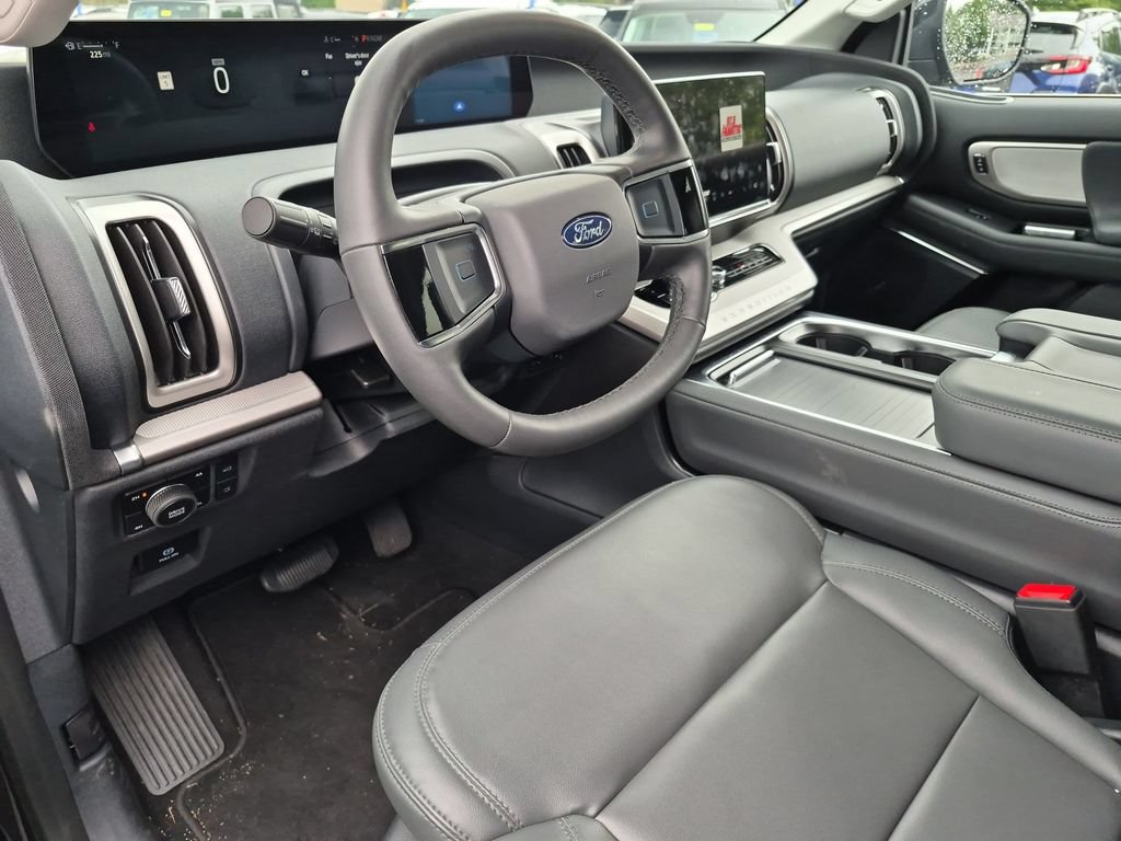 New 2026 Ford Expedition Active AWD/4WD image 26