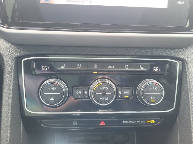 Used 2023 Volkswagen Atlas Cross Sport SEL AWD/4WD image 17