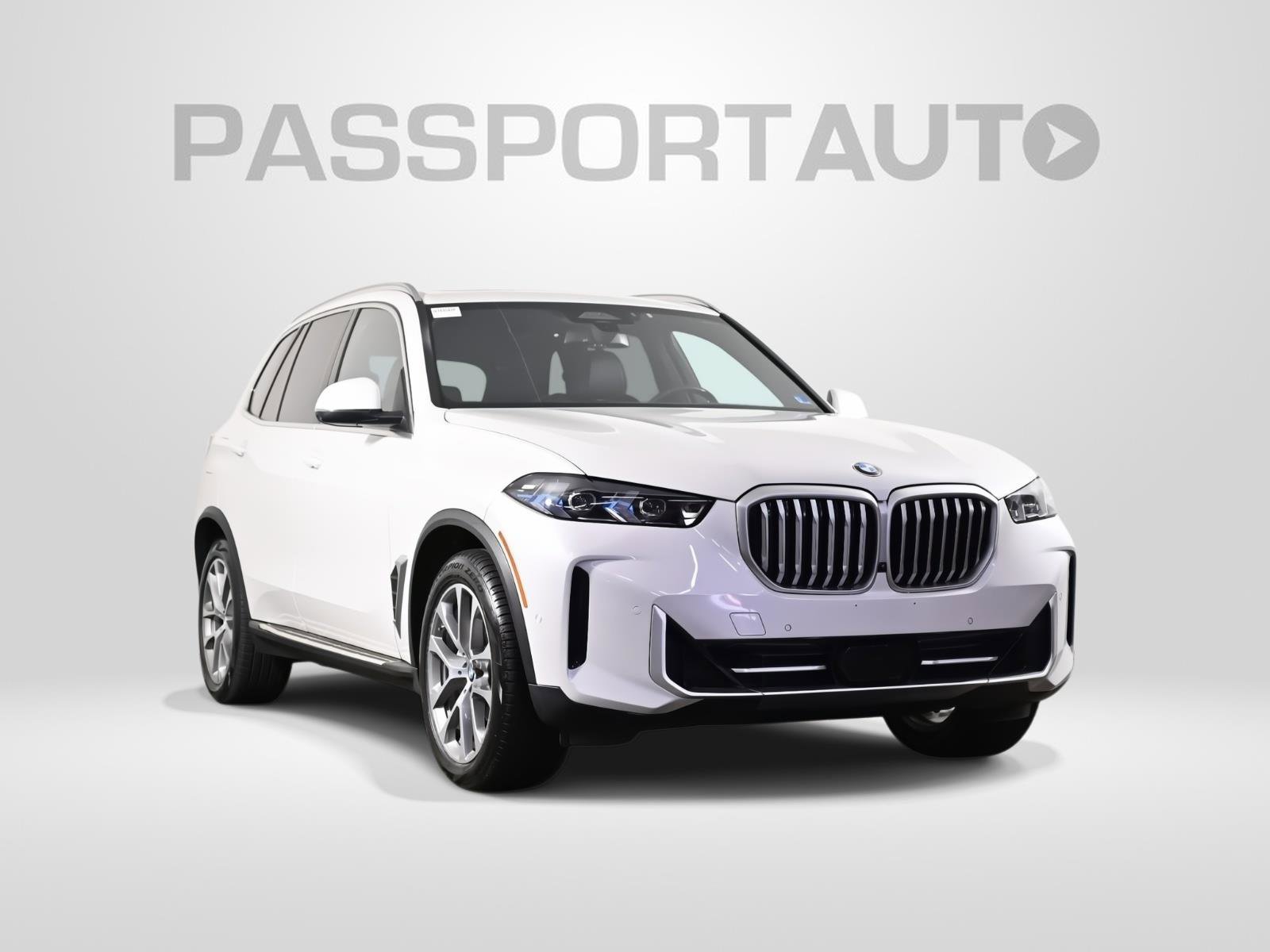 Used 2024 BMW X5 xDrive40i w/ Premium Package AWD/4WD image 3
