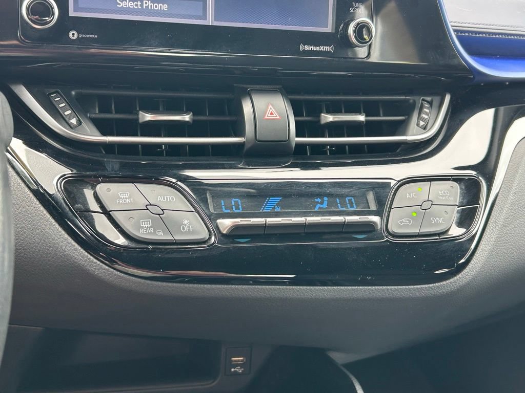 Used 2021 Toyota C-HR XLE FWD image 31