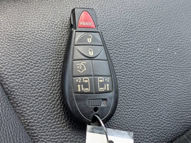 Used 2016 Dodge Grand Caravan SXT FWD image 35