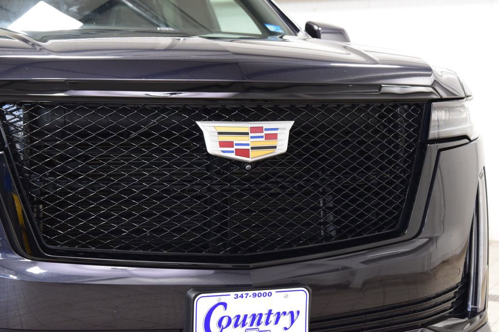 Used 2022 Cadillac Escalade Sport w/ Touring Package AWD/4WD image 11