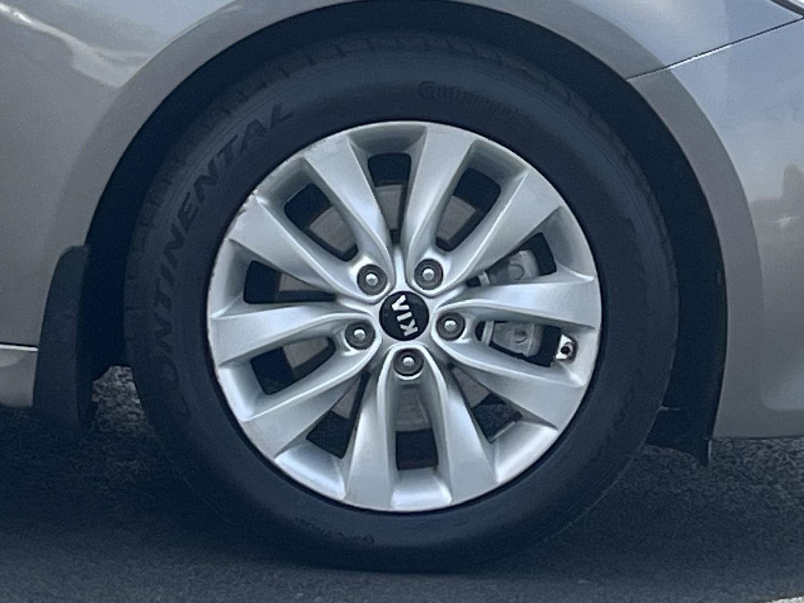 Used 2016 Kia Optima EX w/ Premium Package image 9