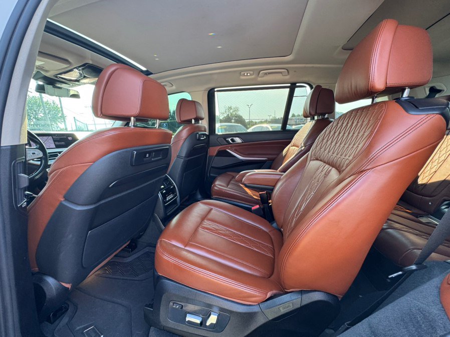 Used 2019 BMW X7 xDrive40i w/ Premium Package AWD/4WD image 25