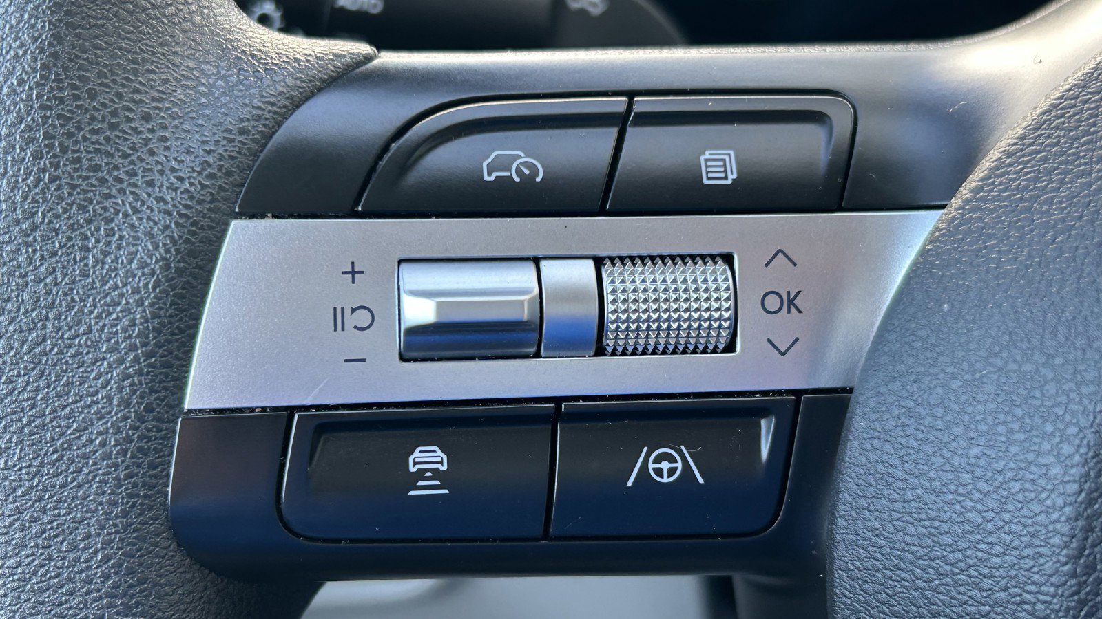 Used 2025 Hyundai Tucson SEL AWD/4WD image 21