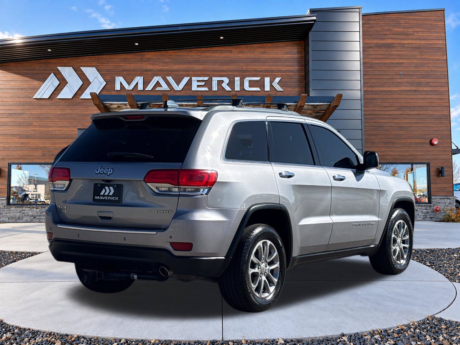 Used 2015 Jeep Grand Cherokee Limited AWD/4WD image 10
