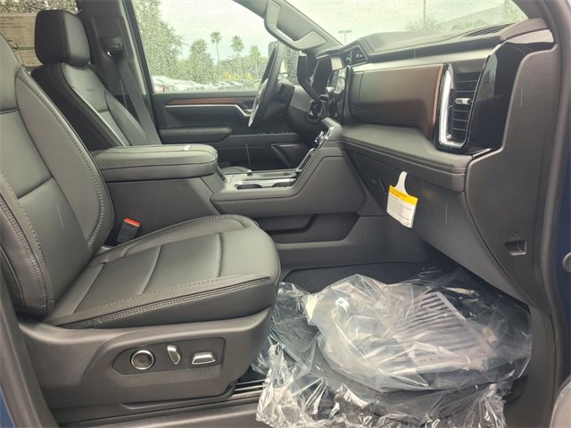 New 2025 GMC Sierra 2500 Denali w/ Denali Reserve Package image 17