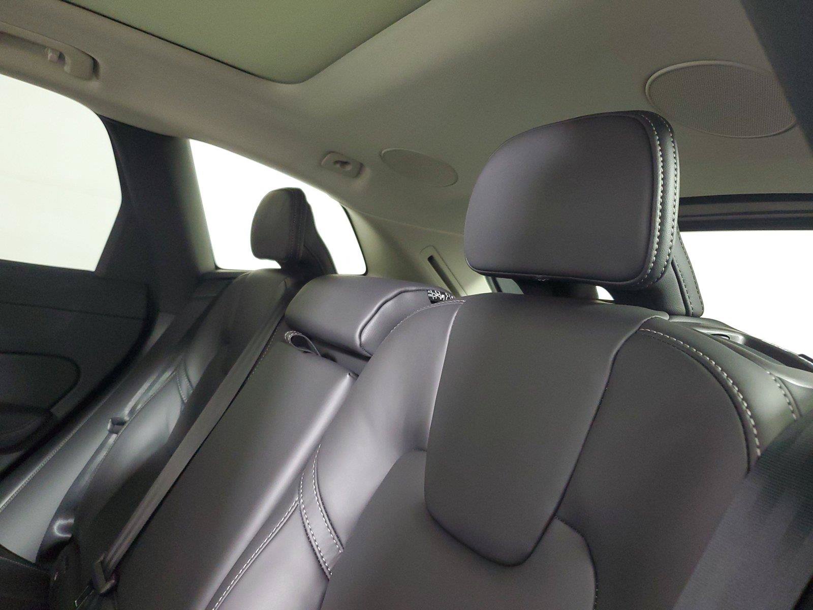 New 2027 Volvo XC60 B5 Ultra AWD/4WD image 13