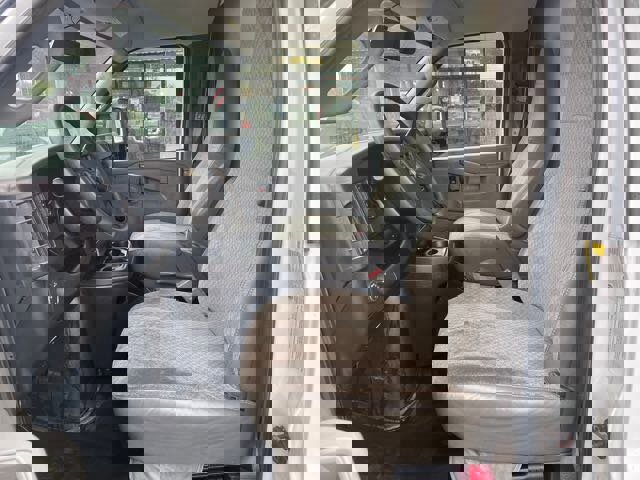 Used 2018 Chevrolet Express 4500 Extended w/ Driver Convenience Package RWD image 10