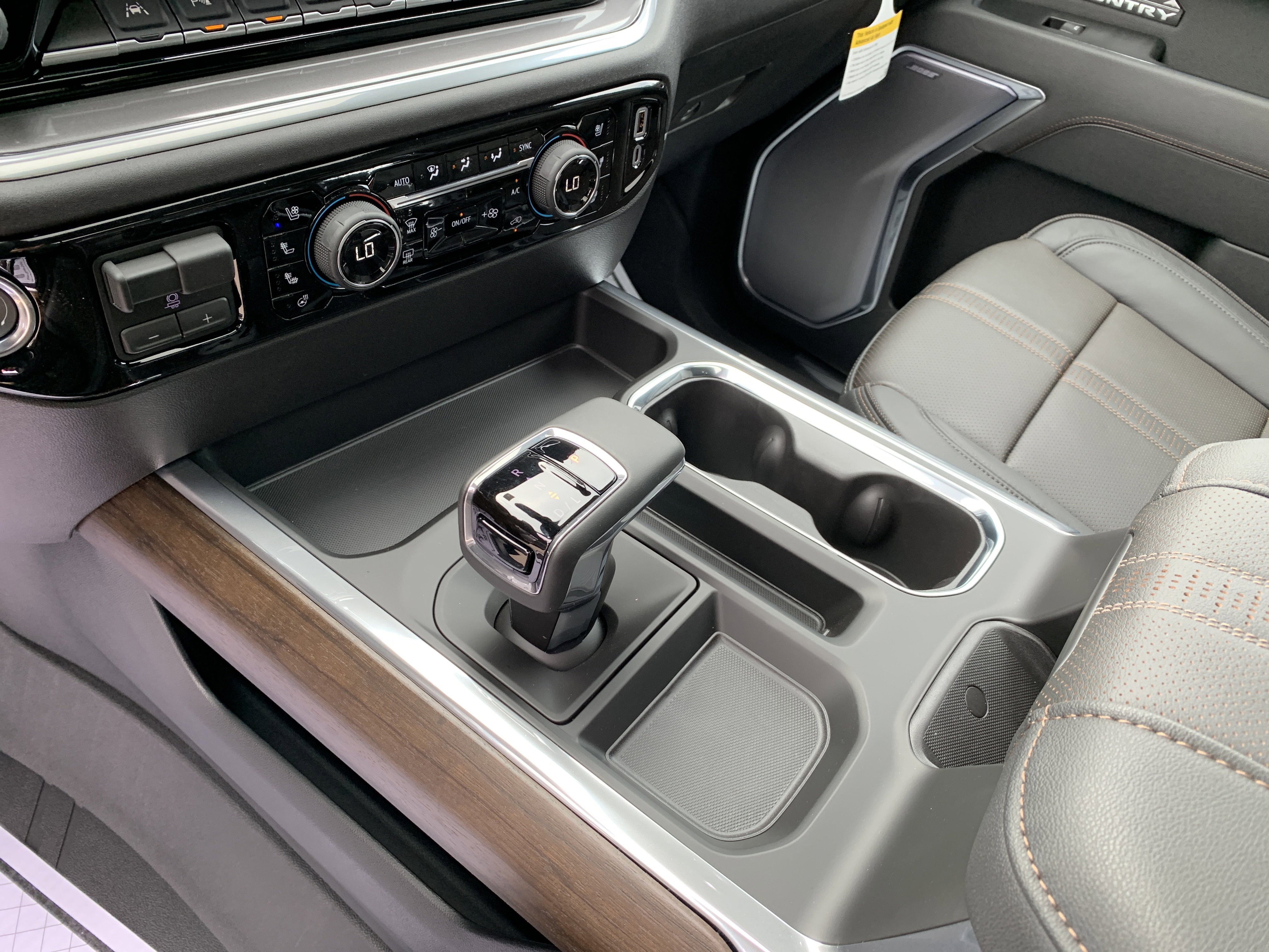 New 2026 Chevrolet Silverado 1500 High Country w/ High Country Premium Package image 22