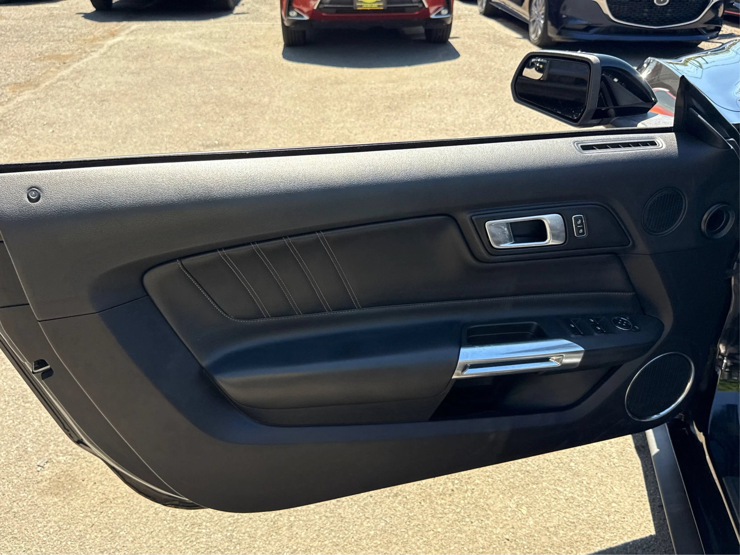 Used 2019 Ford Mustang Premium RWD image 17