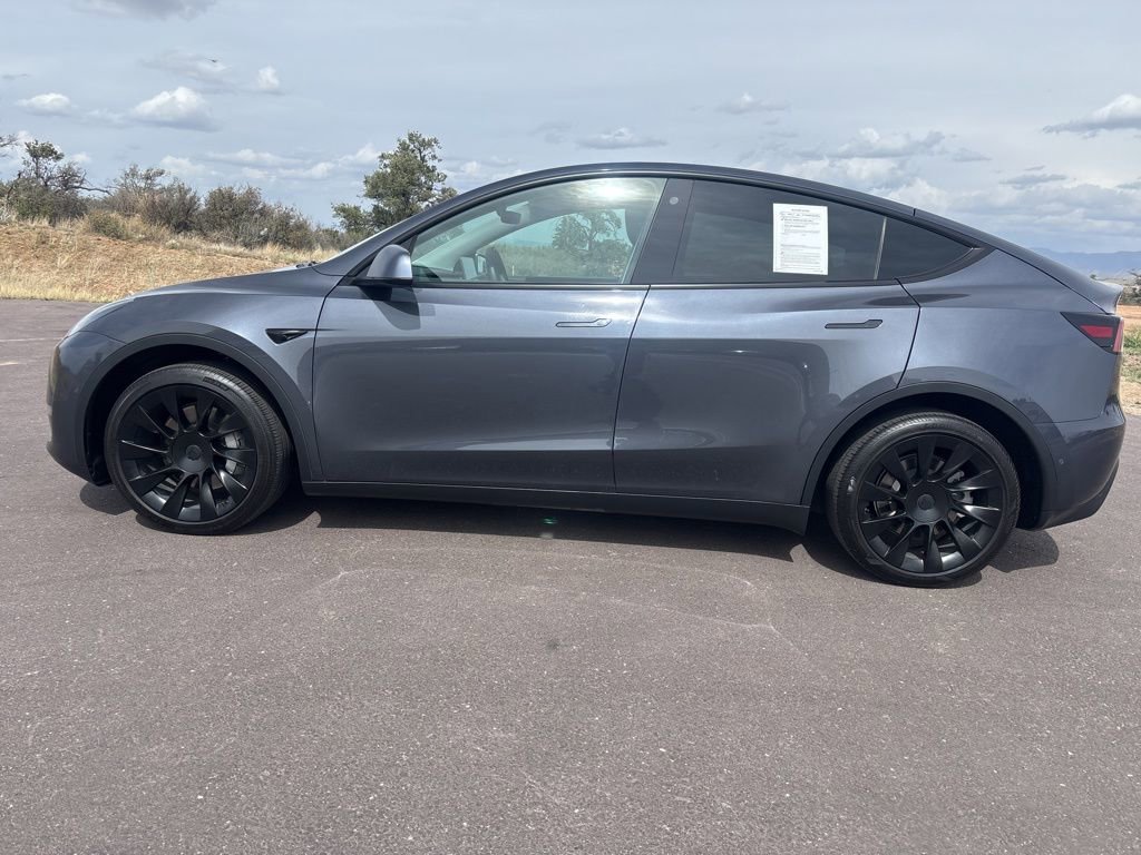 Used 2021 Tesla Model Y Long Range image 7