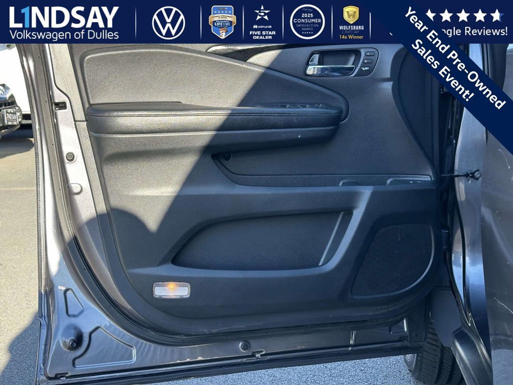 Used 2016 Honda Pilot Touring image 9