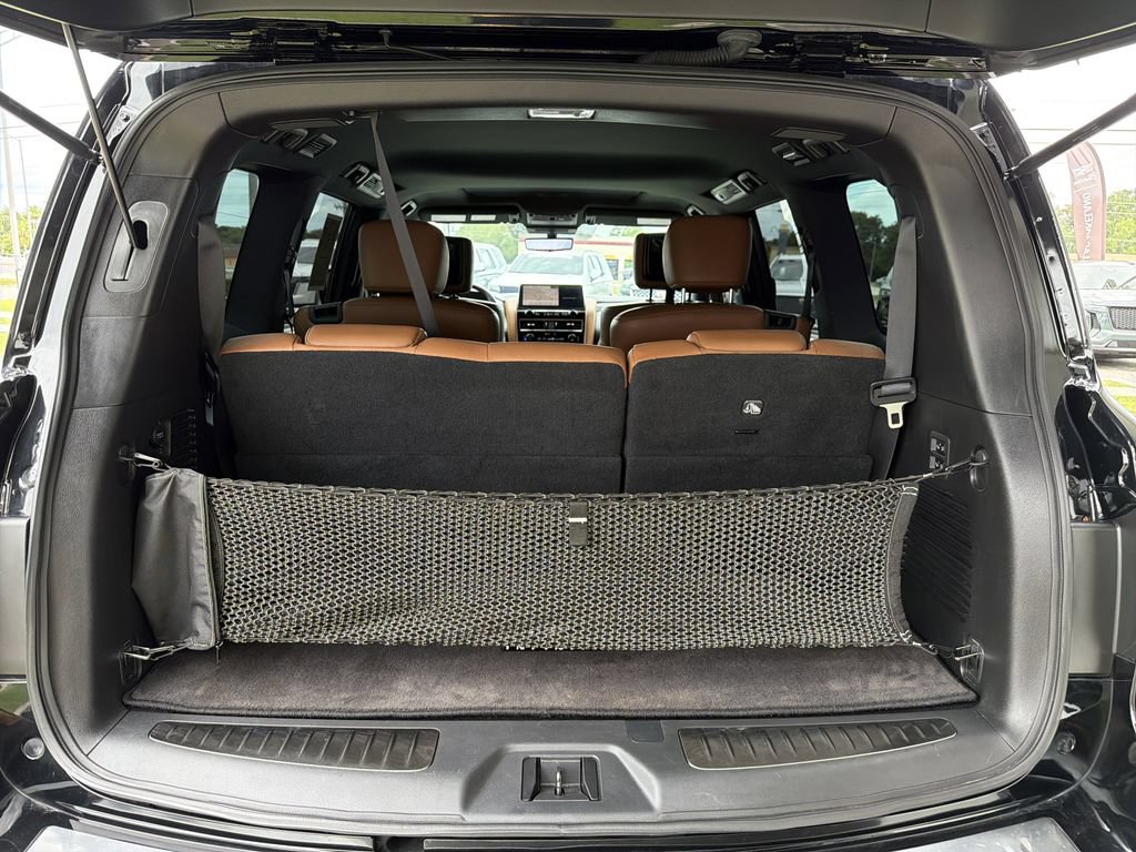 Used 2023 INFINITI QX80 Sensory w/ Cargo Package AWD/4WD image 11