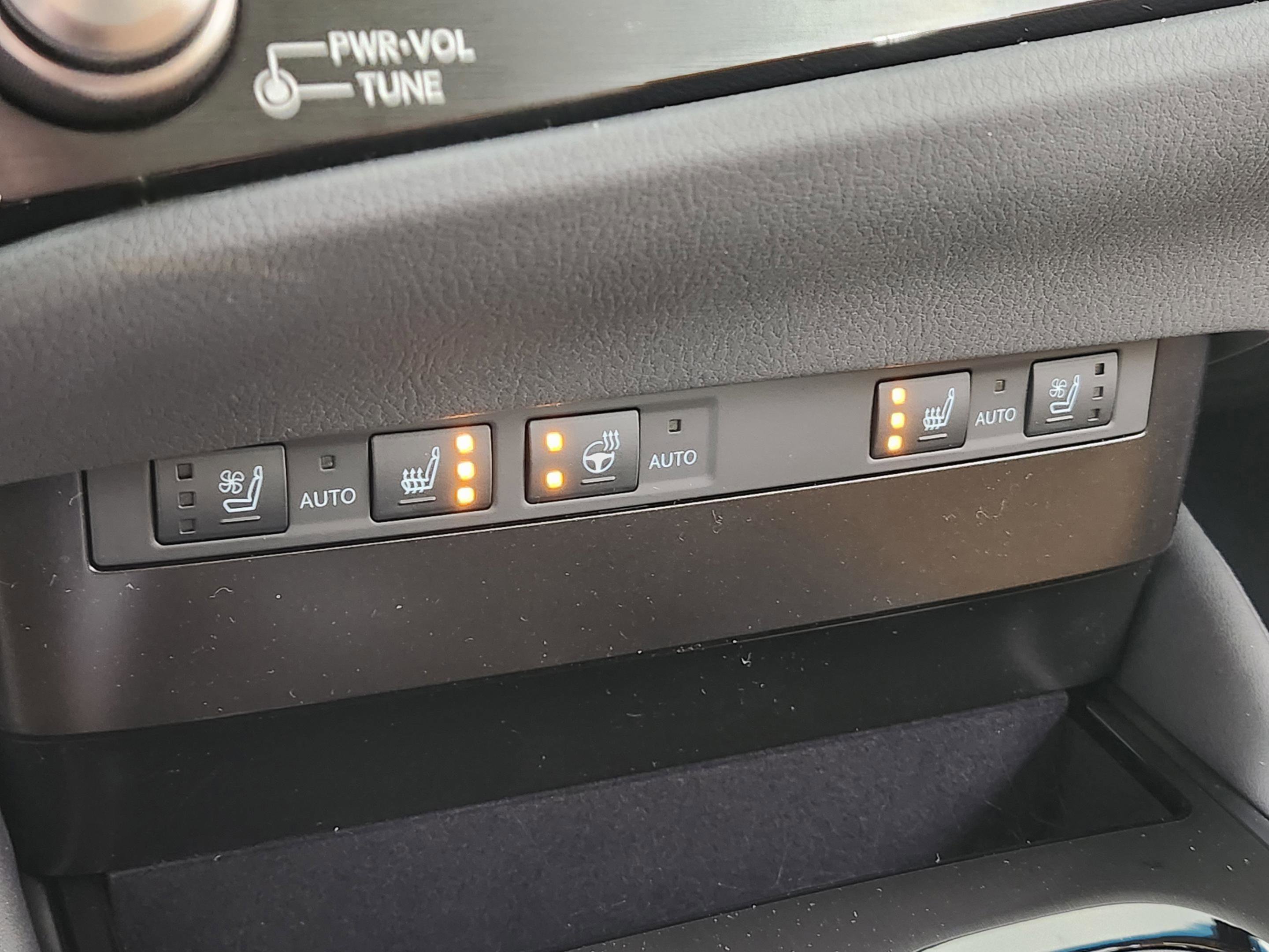 New 2025 Lexus ES 300h w/ Premium Package image 27