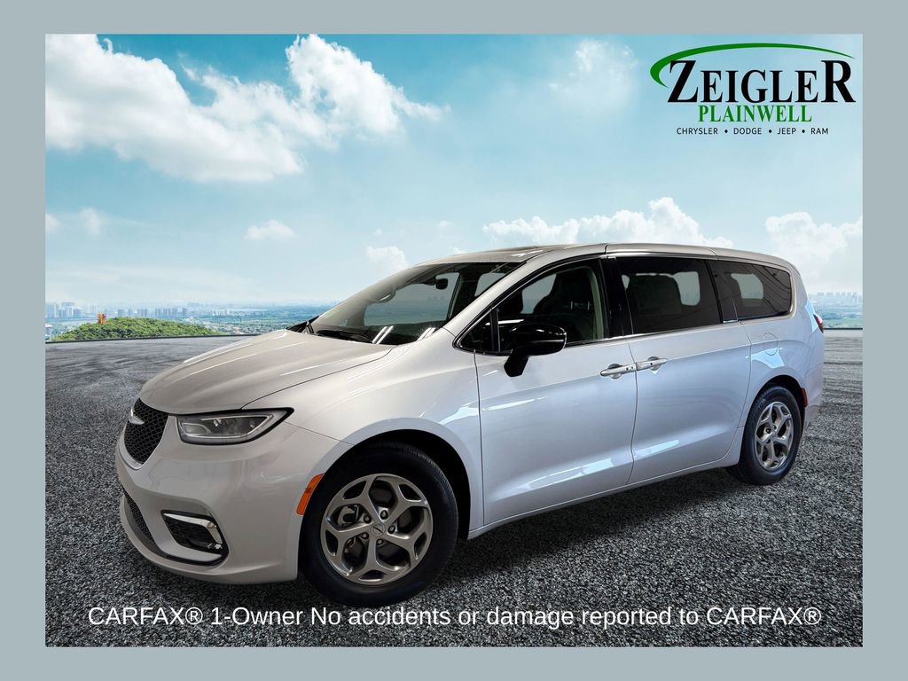 Used 2024 Chrysler Pacifica Limited
