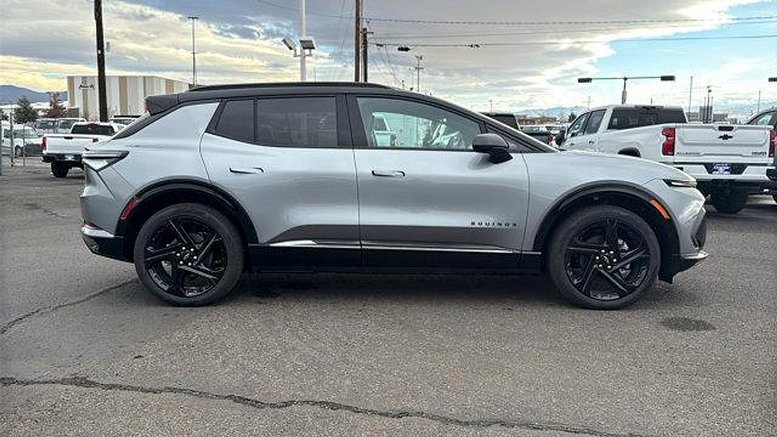 New 2026 Chevrolet Equinox EV RS image 4