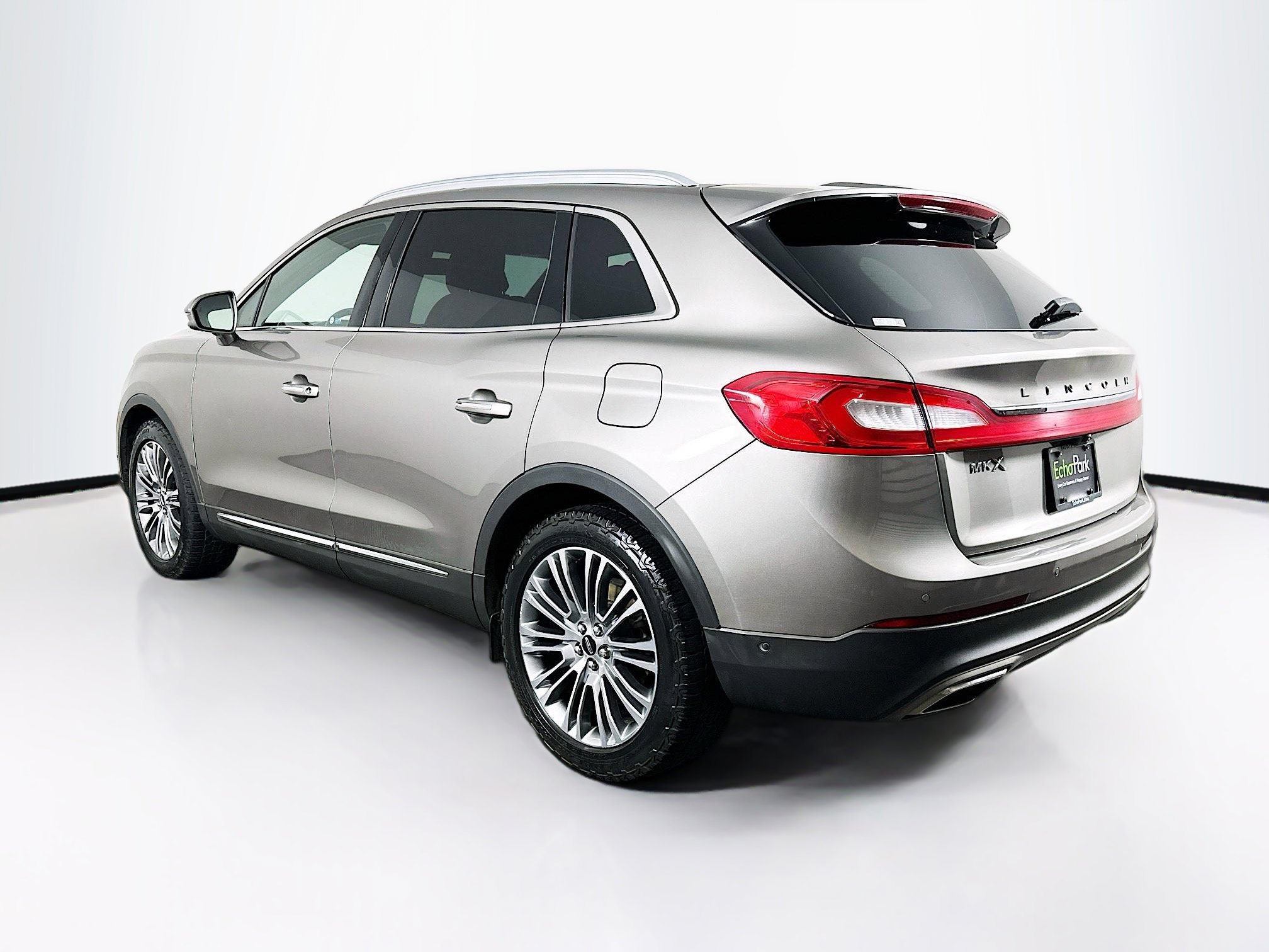 Used 2017 Lincoln MKX Reserve image 5