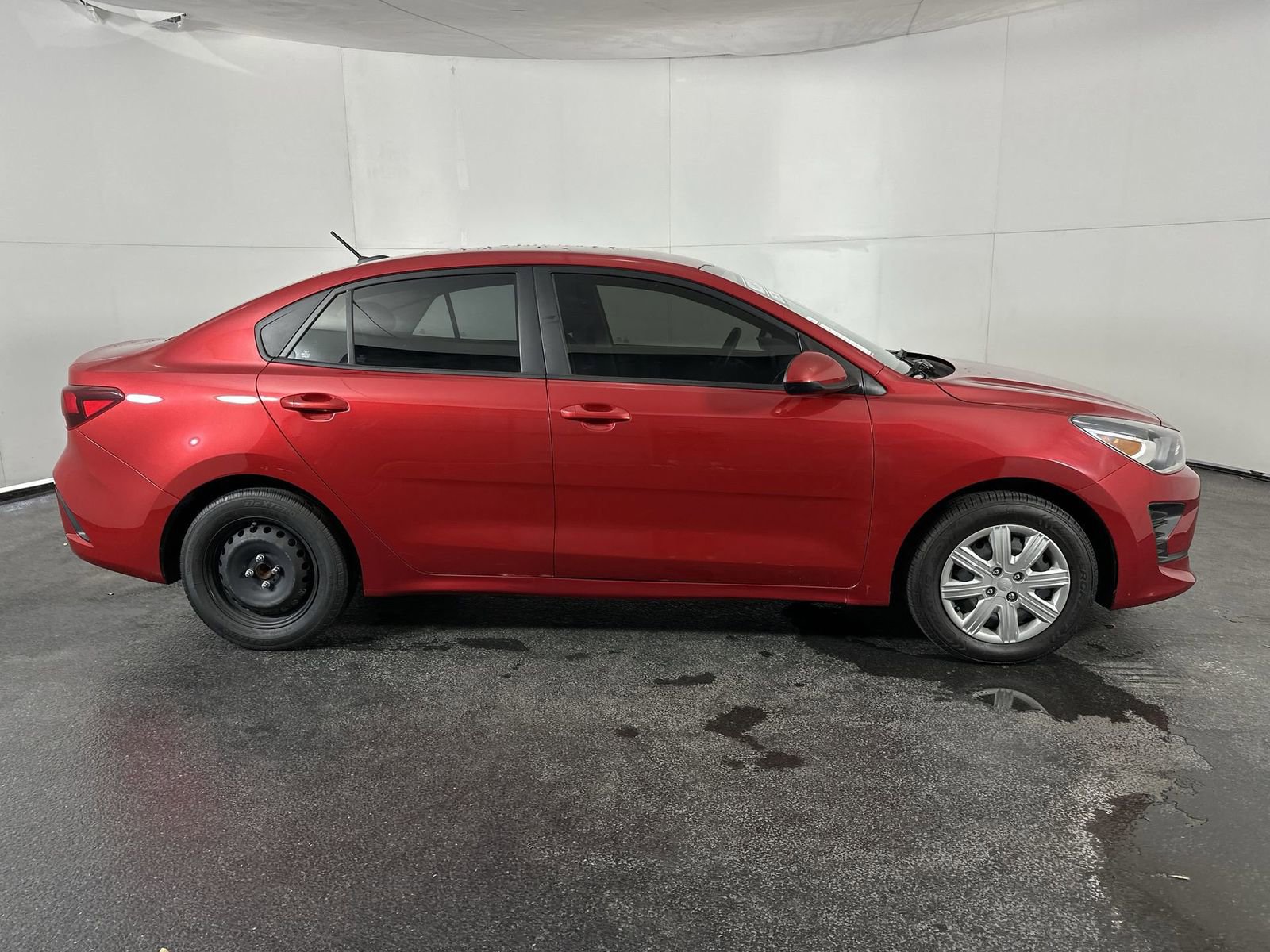 Used 2023 Kia Rio S image 9