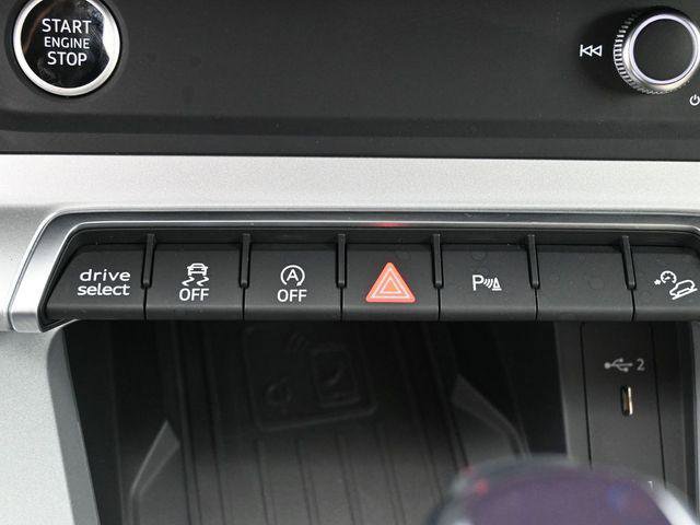 Certified 2025 Audi Q3 2.0T Premium w/ Convenience Package image 24