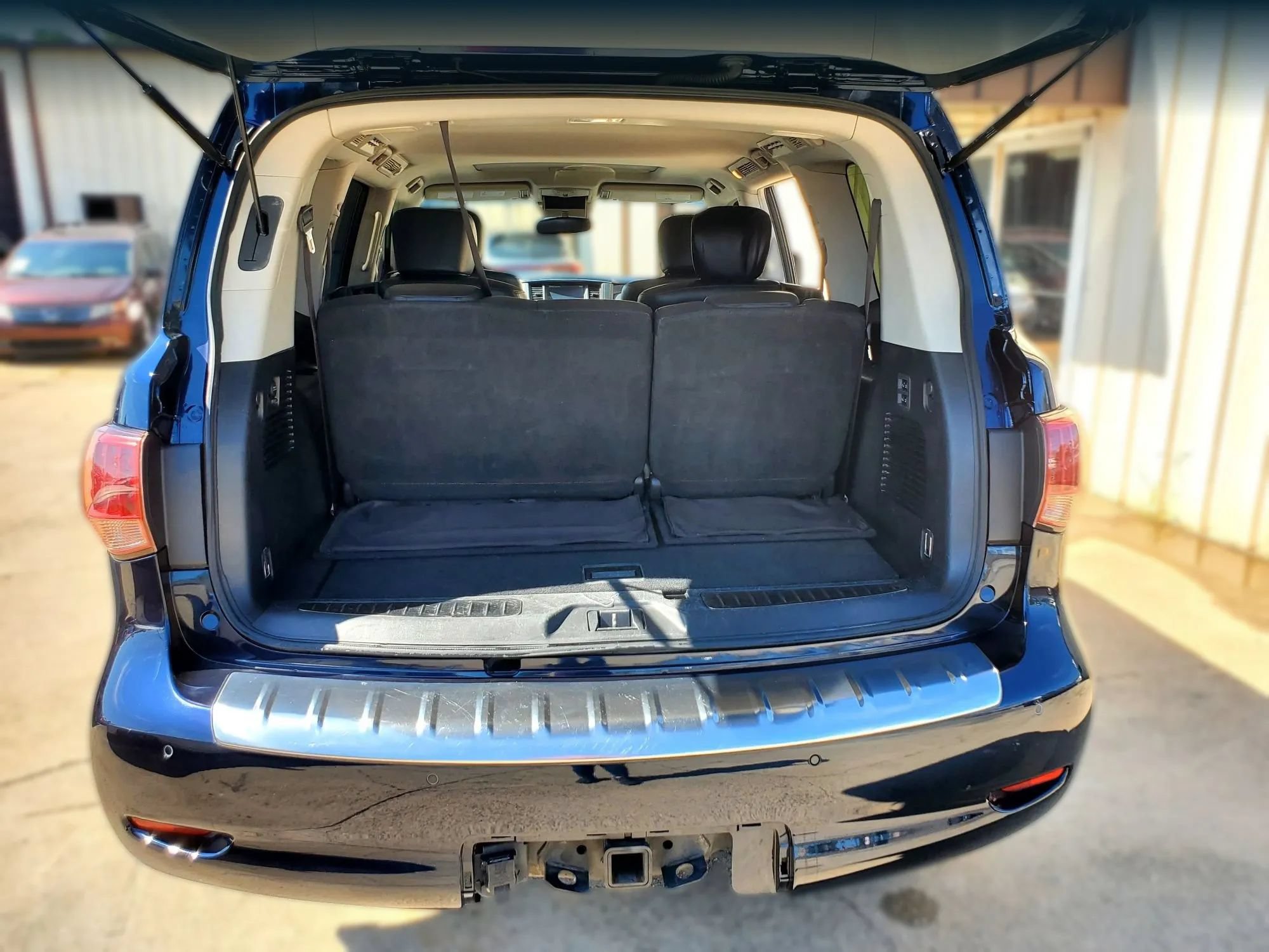 Used 2017 INFINITI QX80 4WD w/ Driver Assistance Package image 55