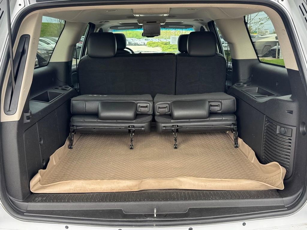 Used 2012 Chevrolet Suburban LT AWD/4WD image 5