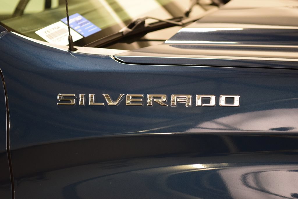 Used 2022 Chevrolet Silverado 1500 RST AWD/4WD image 16