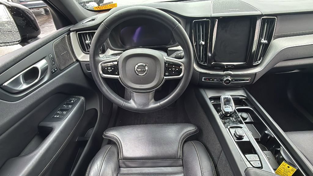 Certified 2024 Volvo XC60 B5 Ultimate w/ Climate Package image 8