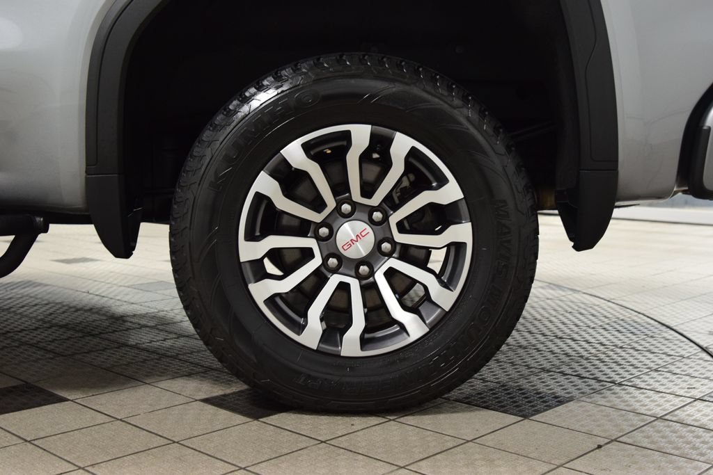 Used 2023 GMC Sierra 1500 AT4 w/ Technology Package AWD/4WD image 27