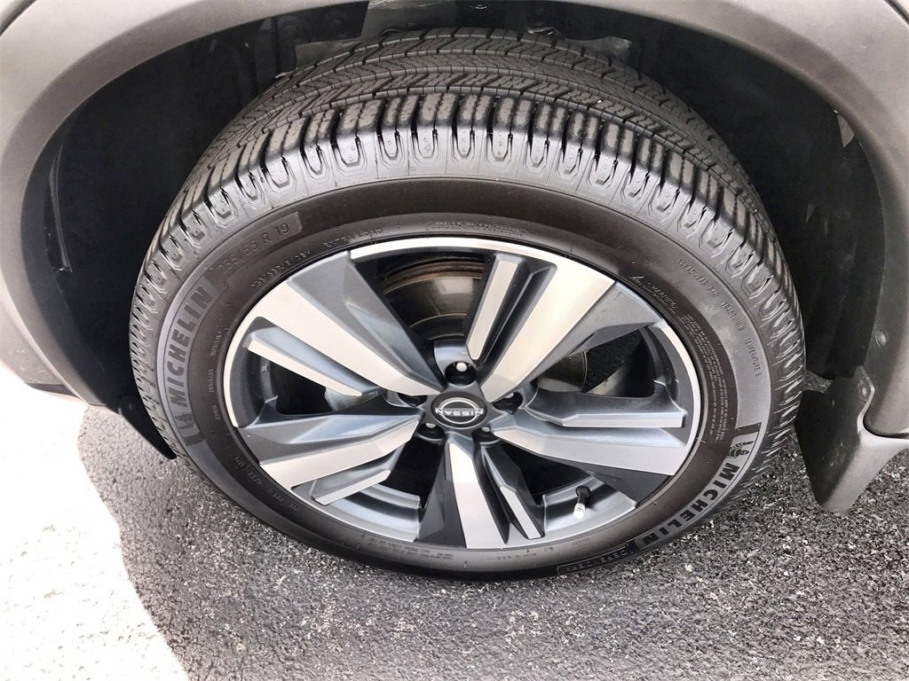 Used 2023 Nissan Rogue Platinum w/ Platinum Premium Package image 10