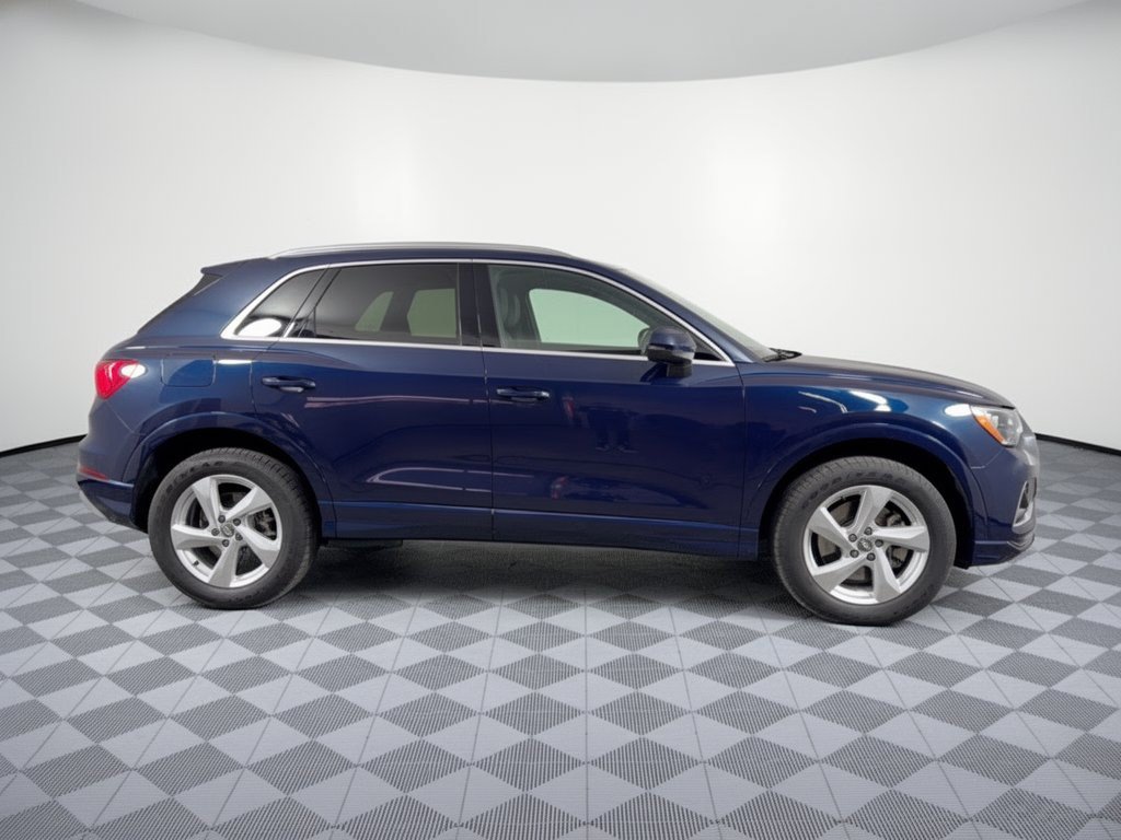 Used 2020 Audi Q3 2.0T Premium w/ Convenience Package AWD/4WD image 8