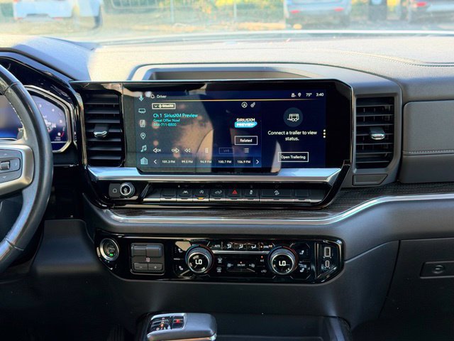 Used 2024 Chevrolet Silverado 1500 LT AWD/4WD image 24