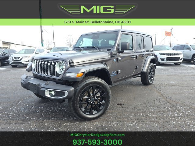 Used 2025 Jeep Wrangler Unlimited Sahara w/ Safety Group AWD/4WD image 1