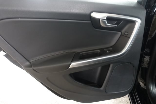 Used 2015 Volvo V60 T5 Platinum w/ Climate Package AWD/4WD image 19