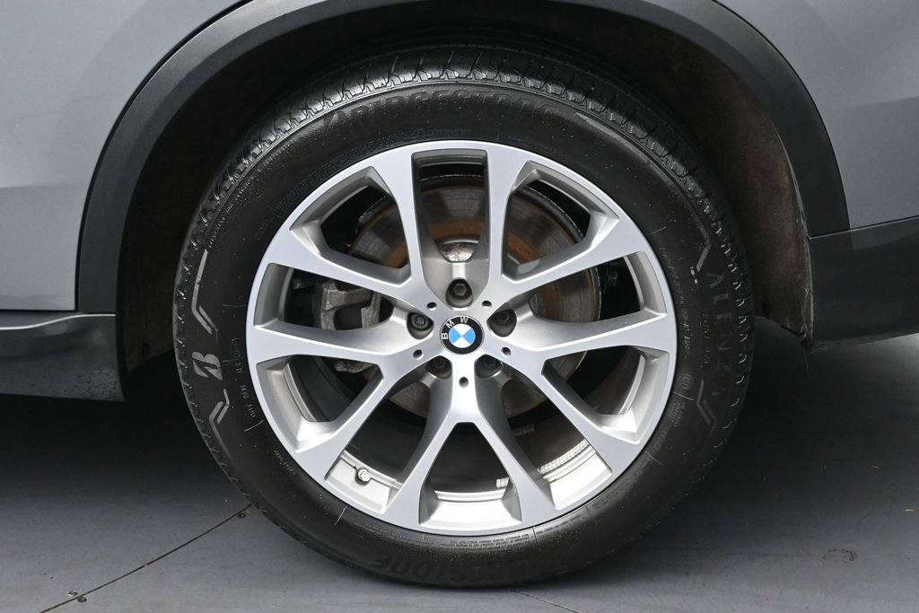 Used 2024 BMW X5 xDrive40i w/ Premium Package AWD/4WD image 40