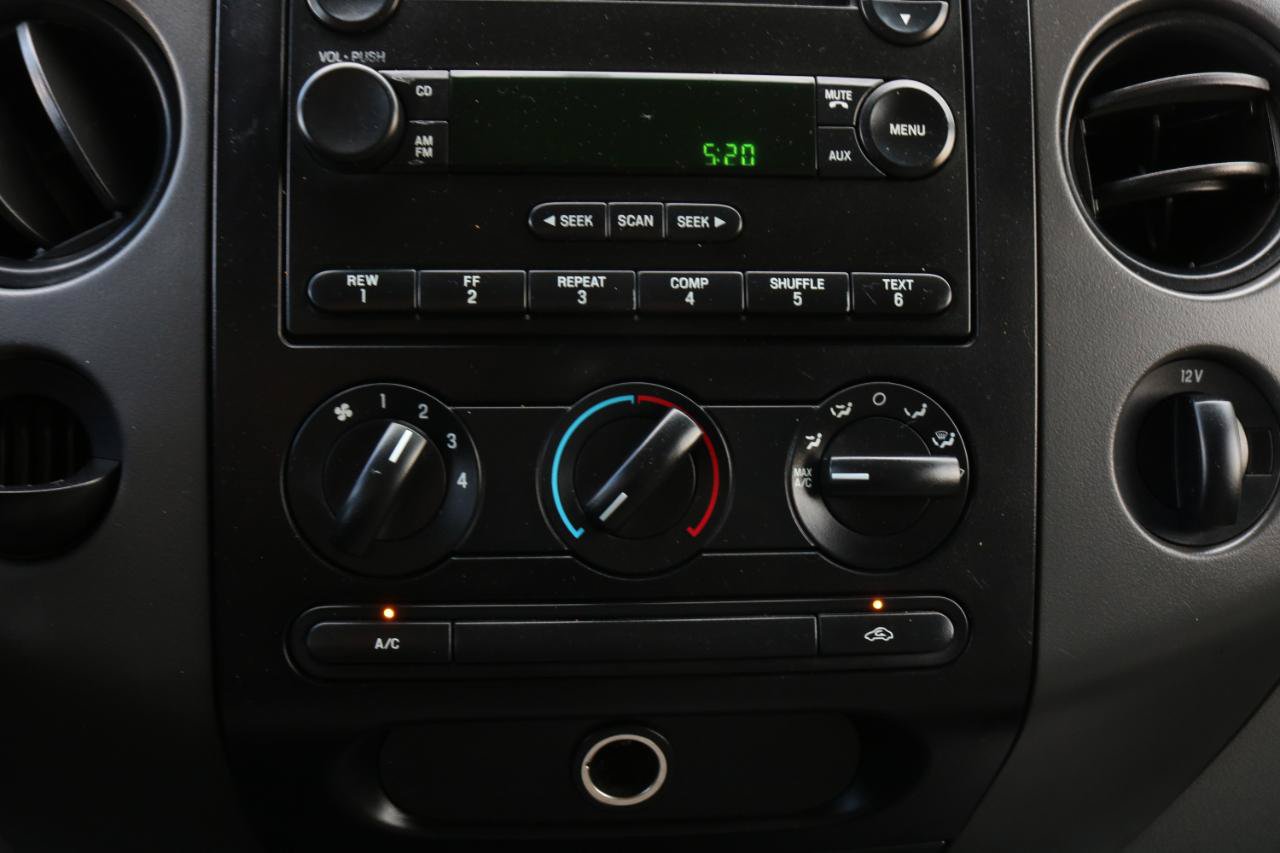 Used 2005 Ford F150 2WD Regular Cab image 26