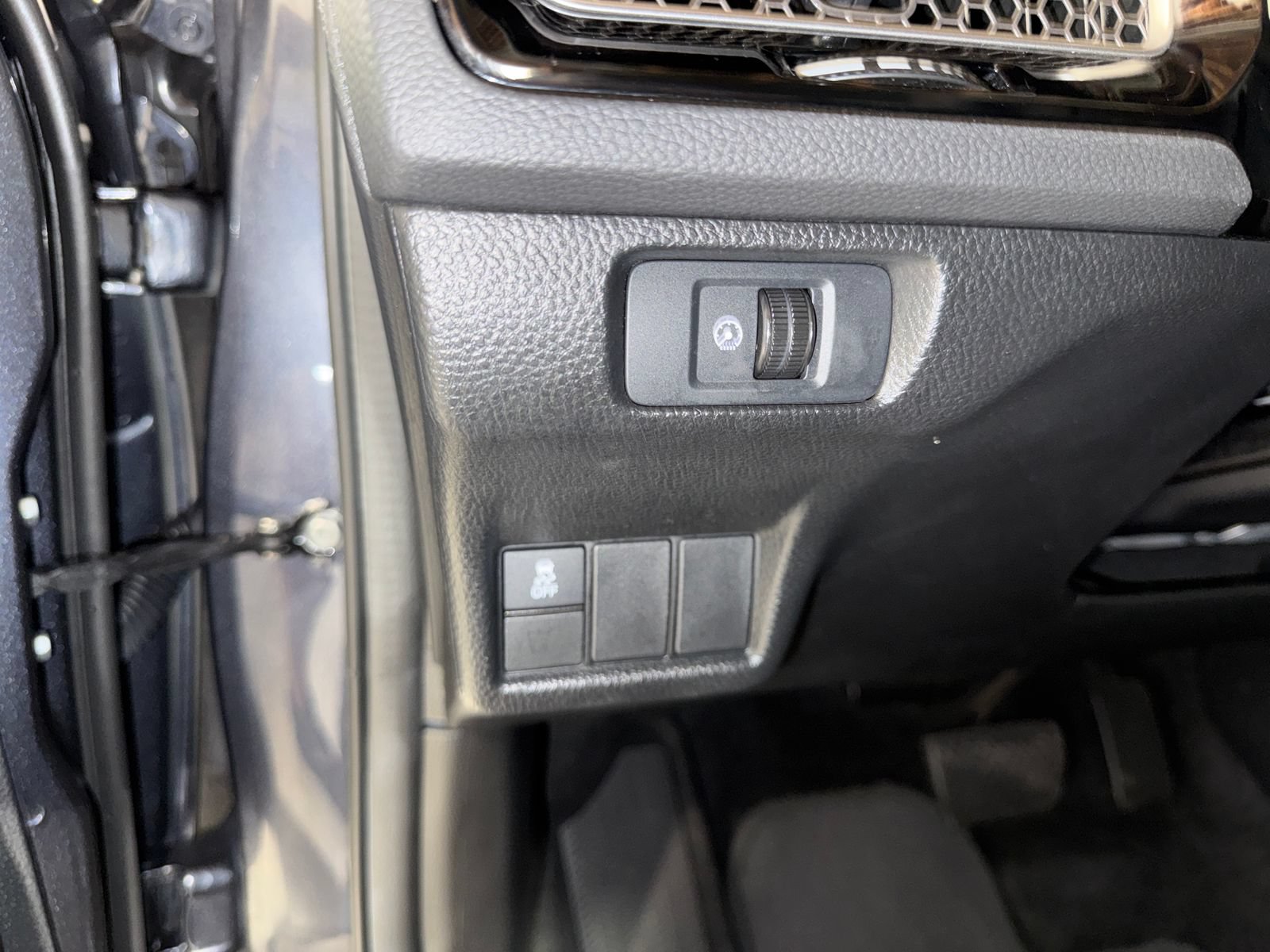 Used 2025 Honda Civic LX image 18