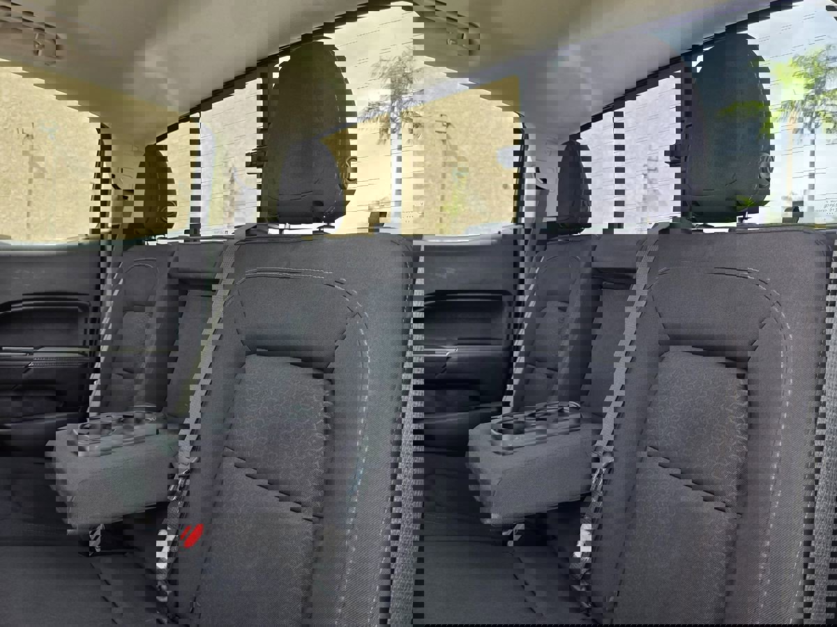 Used 2018 GMC Canyon SLE w/ SLE Convenience Package image 18