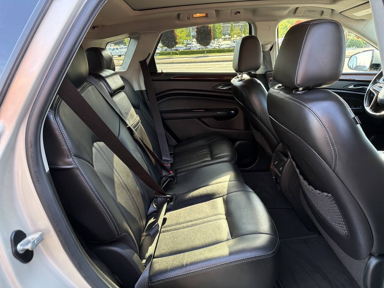 Used 2016 Cadillac SRX Luxury w/ Driver Awareness Package AWD/4WD image 23