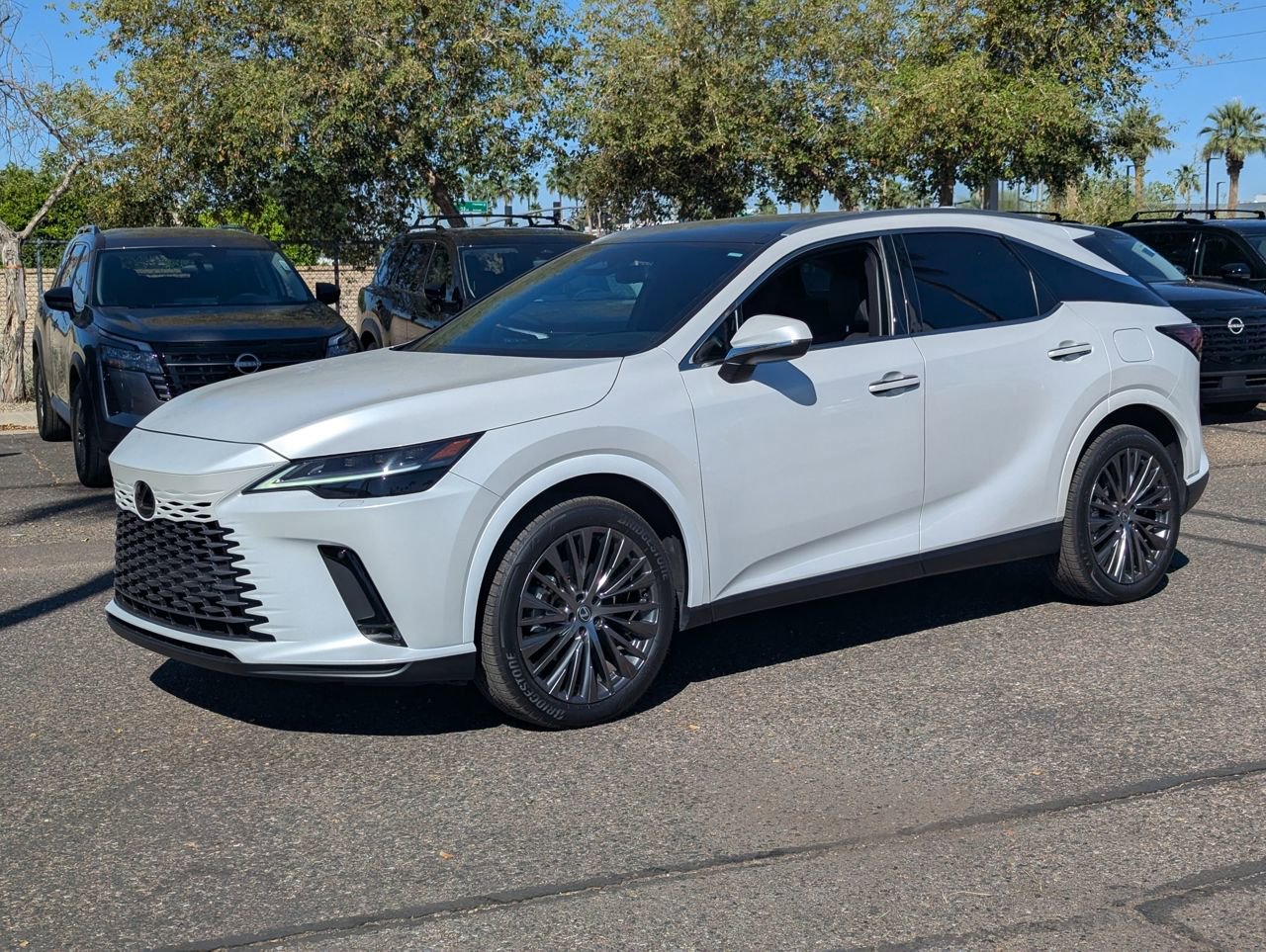 Used 2023 Lexus RX 350 FWD w/ Accessory Package (Z1) image 2