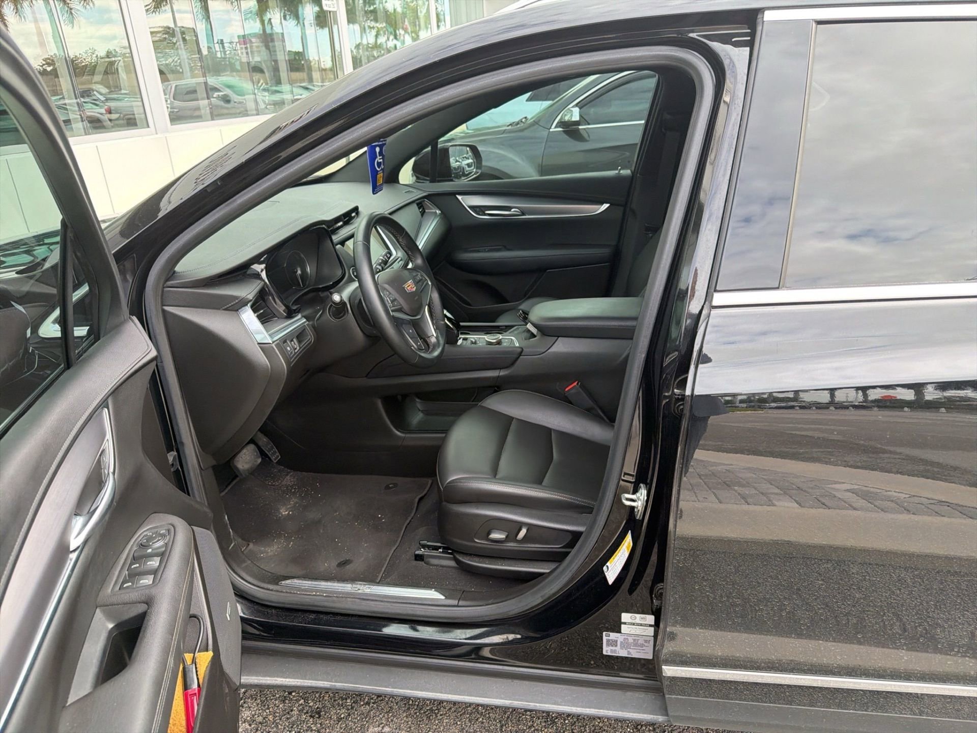 Certified 2024 Cadillac XT5 Luxury image 14