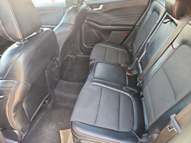 Used 2023 Ford Escape ST-Line AWD/4WD image 25