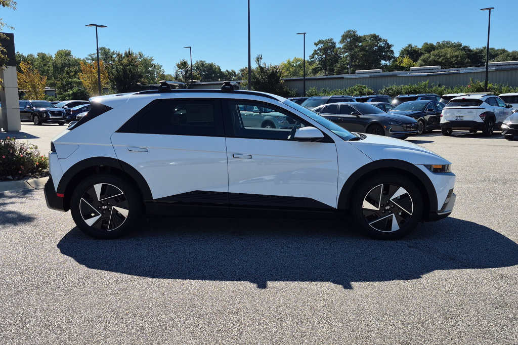 New 2027 Hyundai Ioniq 5 SEL RWD image 4